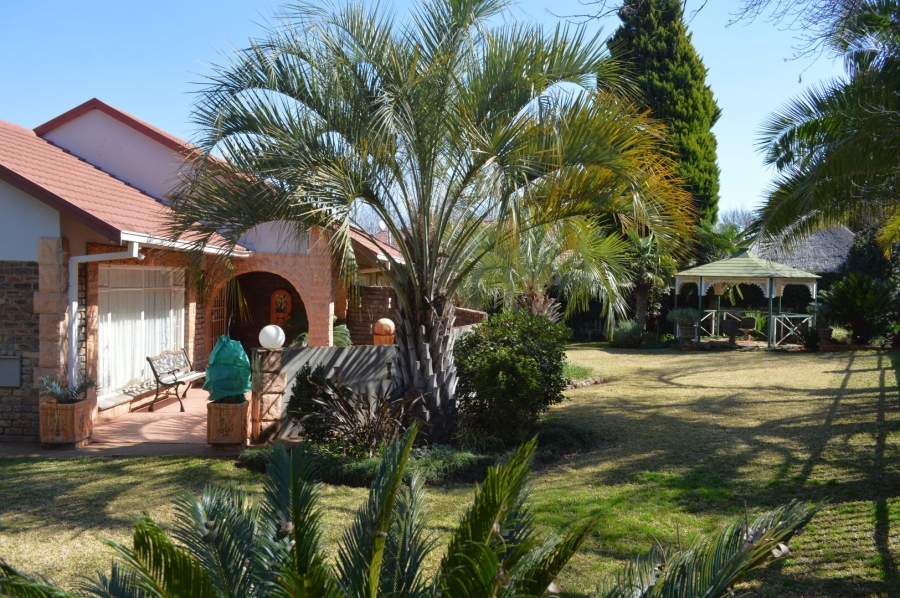 4 Bedroom Property for Sale in Wilkeville North West